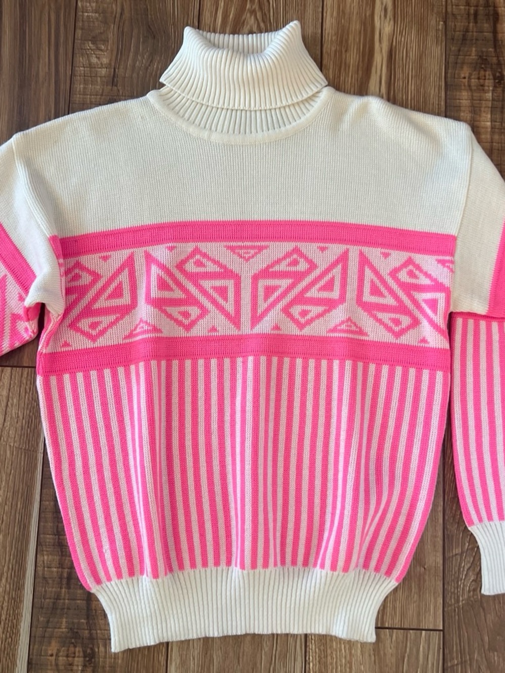 Vintage 80's Geometric Pink/cream sweater
